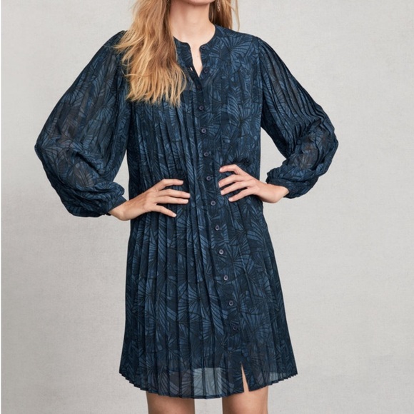 NWOT Garnet Hill Mara Pleated Trapeze Dress Bluestone Leaf Print size medium - Picture 1 of 5
